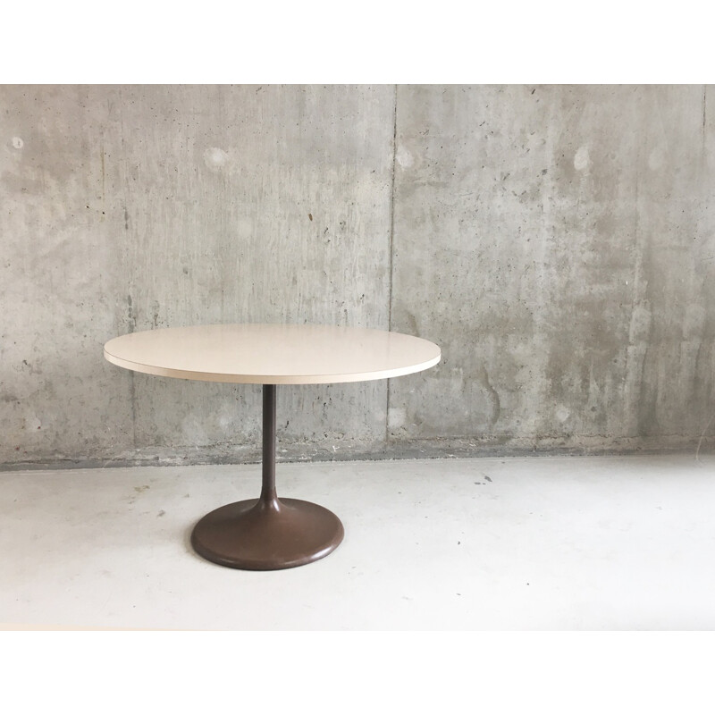 Table vintage circulaire en mélamine couleur marron champignon - 1970