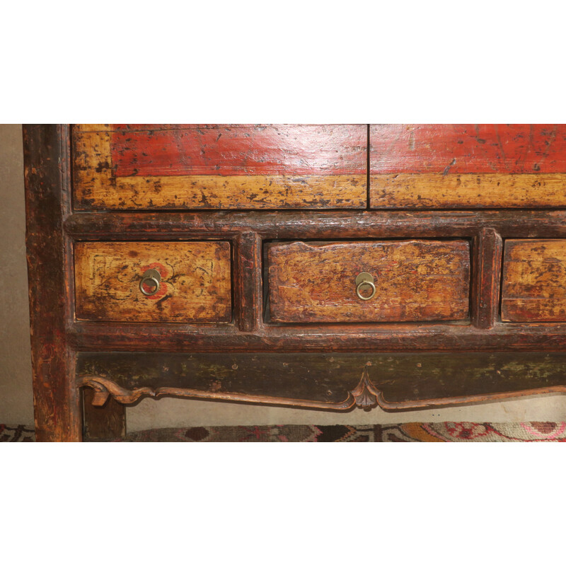 Credenza cinese patinata d'epoca