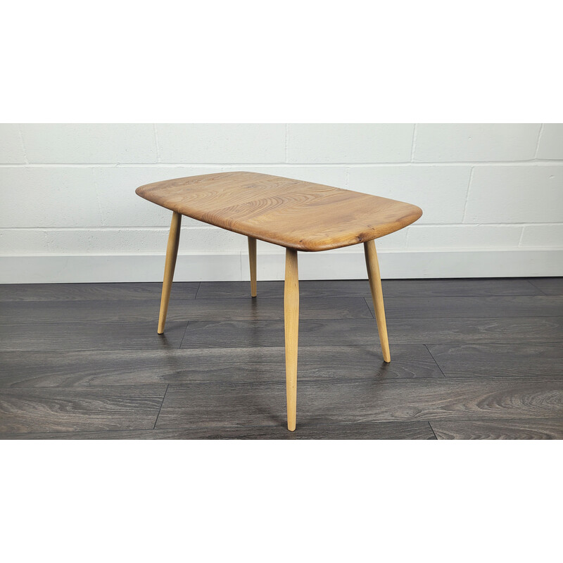 Table basse vintage en bois d'orme par Ercol, 1960