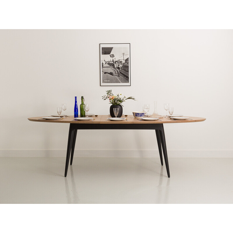 Vintage solid walnut extensible table on solid beech wood base painted in black