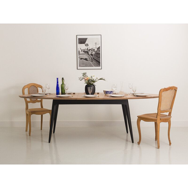 Table extensible vintage en noyer massif sur piétement en hêtre massif peint en noir