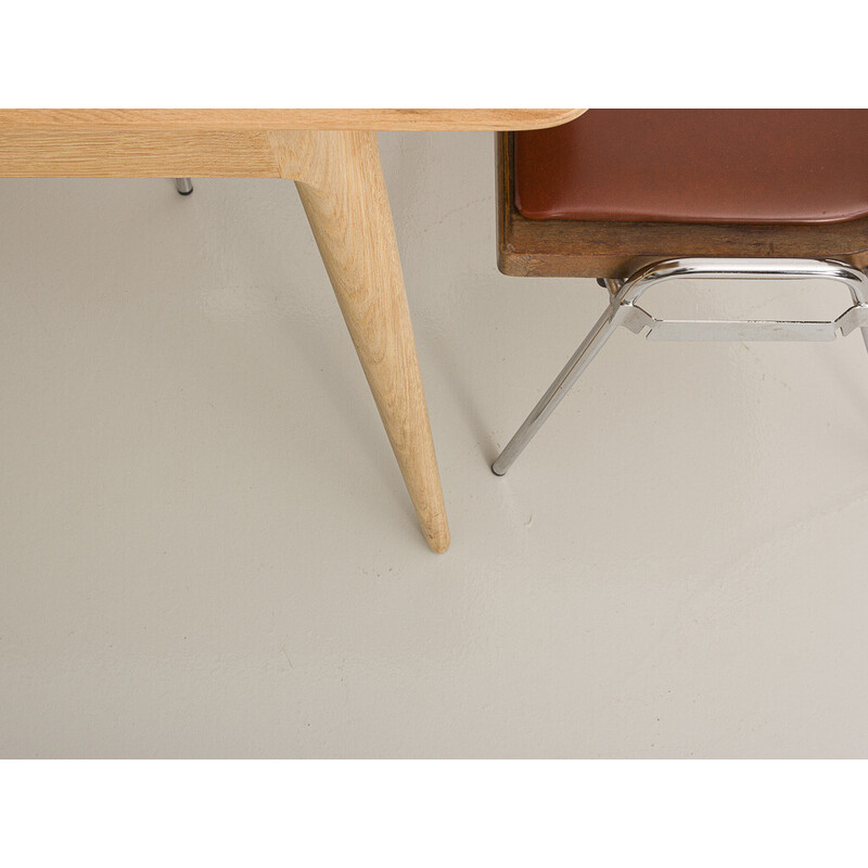 Vintage table with compass legs in local solid oakwood