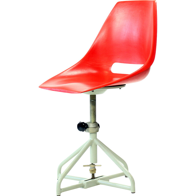 Alter roter Stuhl von Miroslav Navratil für Vertex, 1960er Jahre