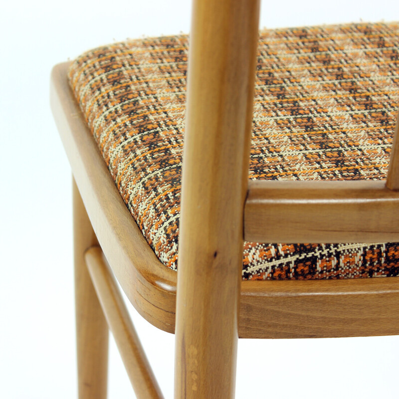 Juego de 4 sillas de comedor de mediados de siglo en madera de roble y tela por Ton, Checoslovaquia 1960s