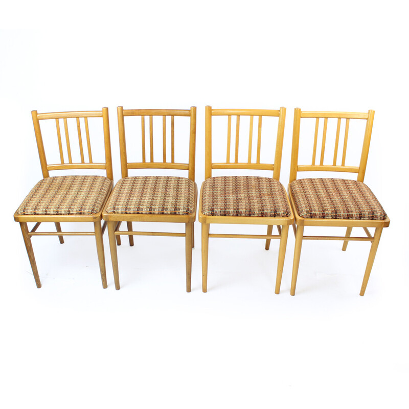 Set di 4 sedie da pranzo di metà secolo in legno di quercia e tessuto di Ton, Cecoslovacchia 1960