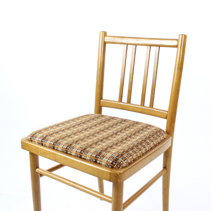 Conjunto de 4 cadeiras de jantar de meados do século em madeira de carvalho e tecido de Ton, Checoslováquia, década de 1960