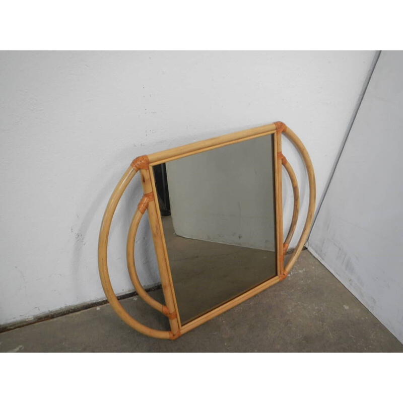 Miroir vintage avec cadre en rotin