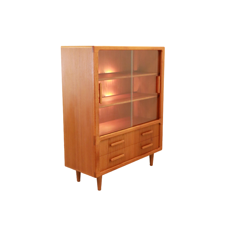 Danish vintage display cabinet with lighting 'Hyldhofte' by Dyrlund