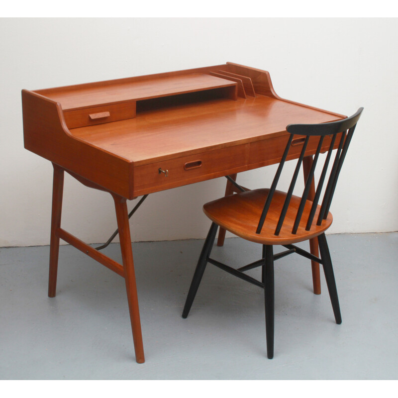 Bureau vintage en teck modèle 56 par Arne Wahl Iversen pour Vende, 1960