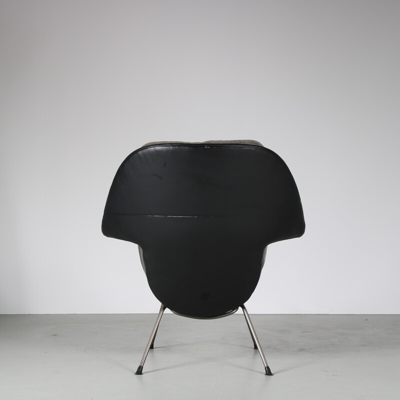 Cadeira de braços preta Vintage skai, Países Baixos Anos 60
