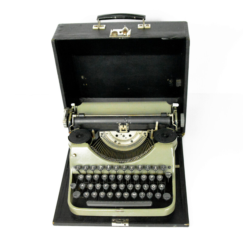 Máquina de escribir vintage Mercedes K-45, Alemania años 50