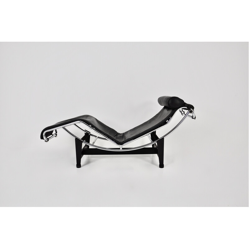 Vintage armchair Lc4 by Le Corbusier for Cassina, 1970