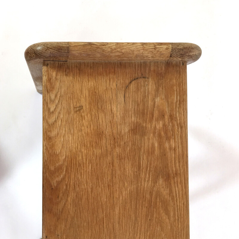 Table de chevet ou bout de canapé en bois massif - 1950
