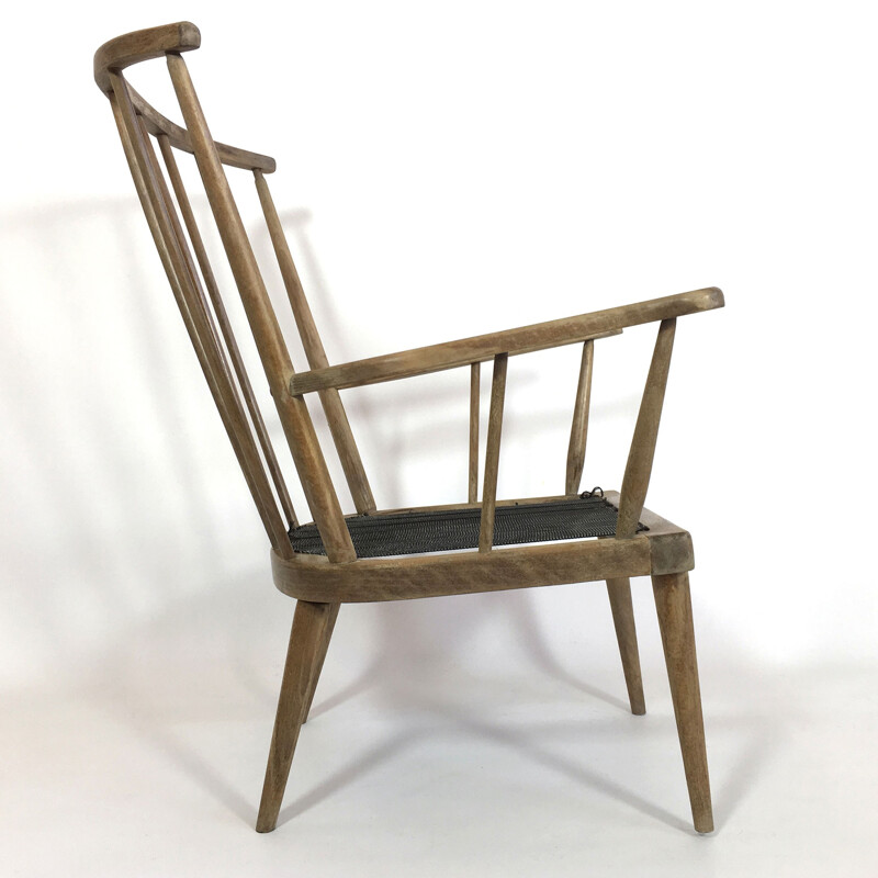 Fauteuil en bois massif grisé par le temps - 1960