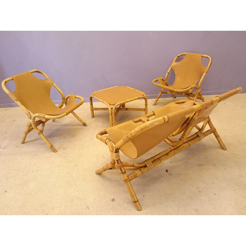 Salon set sofa, armchairs and table in leatherette and wicker- 1970s