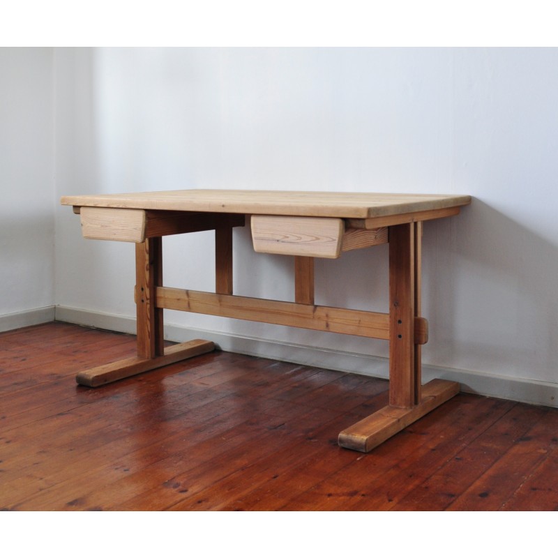 Vintage desk in solid pine, Denmark 1970s