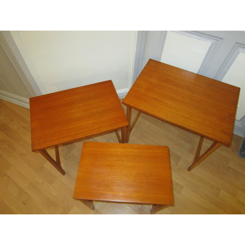 Ensemble de trois tables gigognes scandinaves - 1960