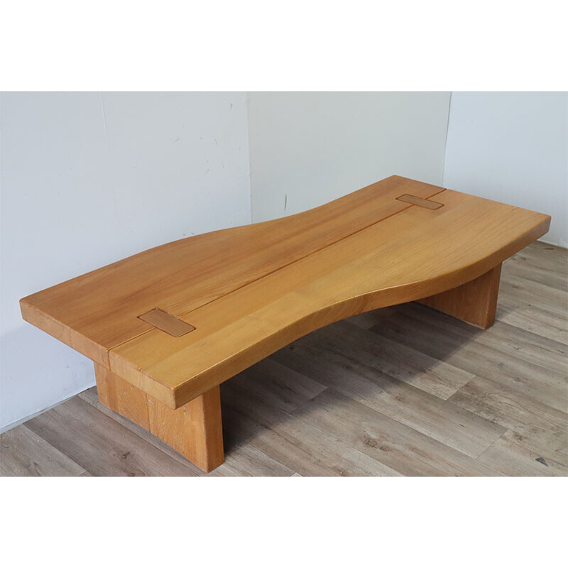 Mesa de centro vintage de olmo macizo para Maison Regain, 1970