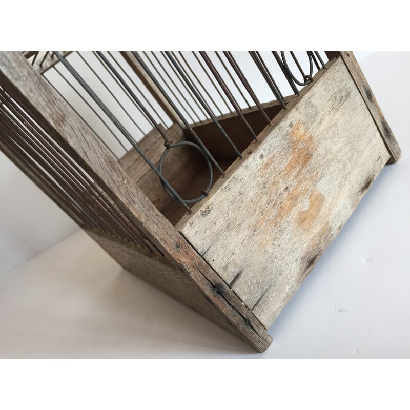 Vintage-Vogelkäfig aus Holz und Stahl