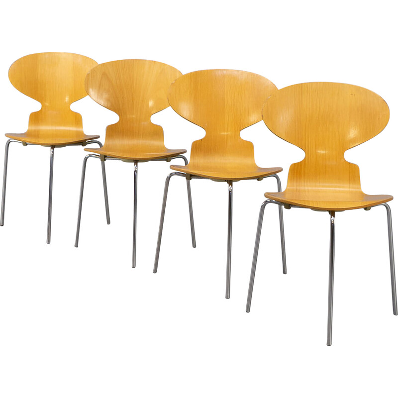 Set of 4 vintage plywood "model 3100 Ant"chairs by Arne Jacobsen for Fritz Hansen