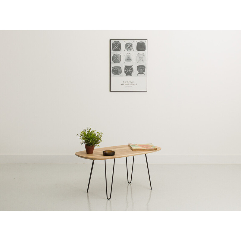 Vintage squircle coffee table in solid walnut with 4 black steel legs