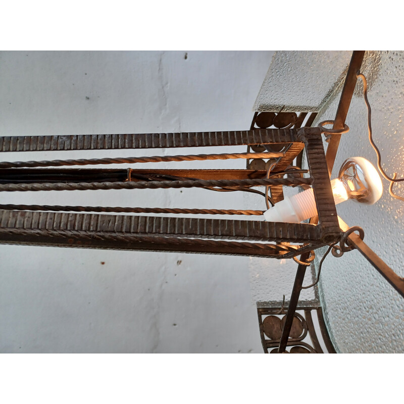 Lámpara colgante Art Decó vintage de cristal opaco y hierro forjado