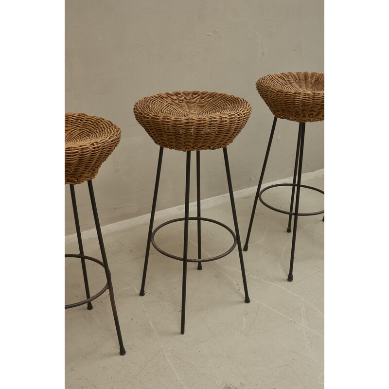 Conjunto de 4 bancos de bar rattan vintage, Itália 1950