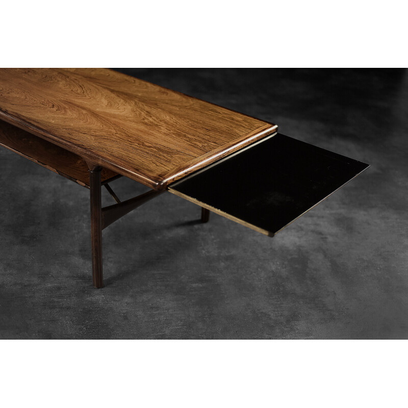 Table basse vintage en palissandre avec étagère, Danemark 1960