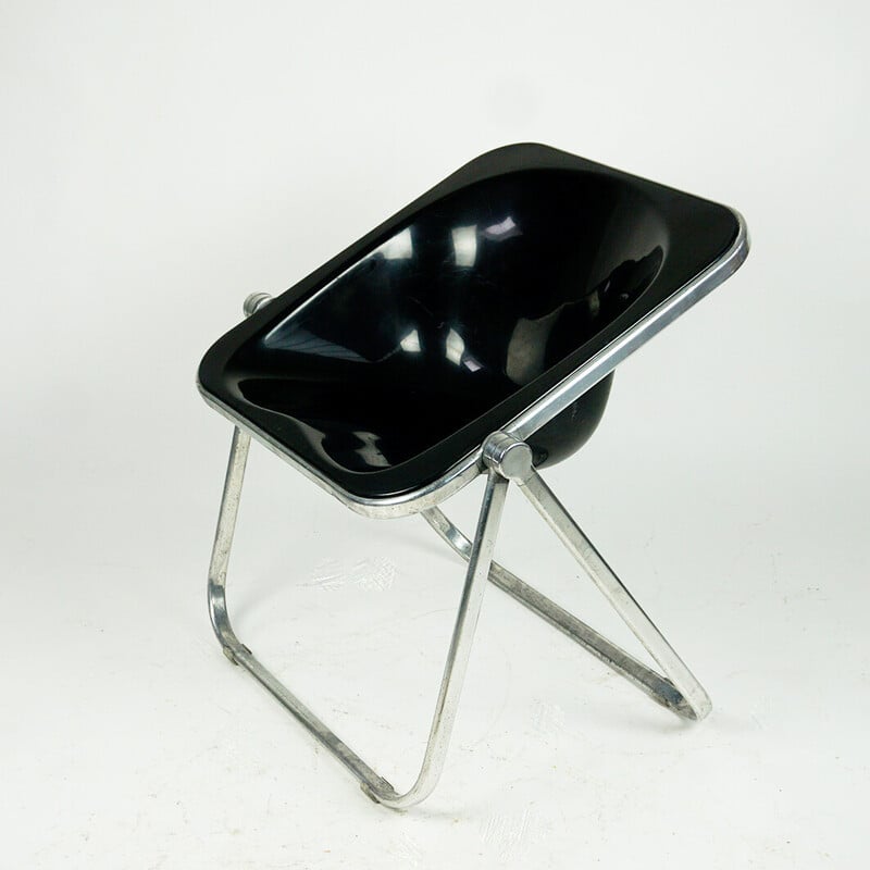 Vintage Plona klapstoel in zwart plastic van Giancarlo Piretti voor Castelli, Italië 1969.