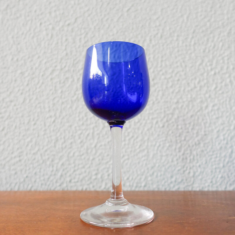 Bottiglia vintage con 2 bicchieri in blu cobalto di Marinha Grande, Portogallo 1950