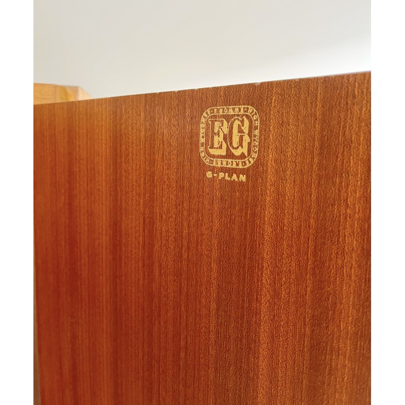 Armario vintage de madera de roble por G Plan, 1970-1980s