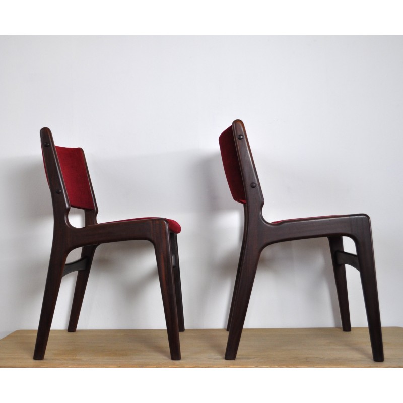 Pareja de sillas de comedor escandinavas vintage en teca maciza de Erik Buch para Oddense Maskinsnedkeri