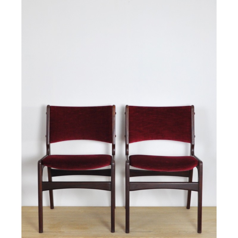 Pareja de sillas de comedor escandinavas vintage en teca maciza de Erik Buch para Oddense Maskinsnedkeri
