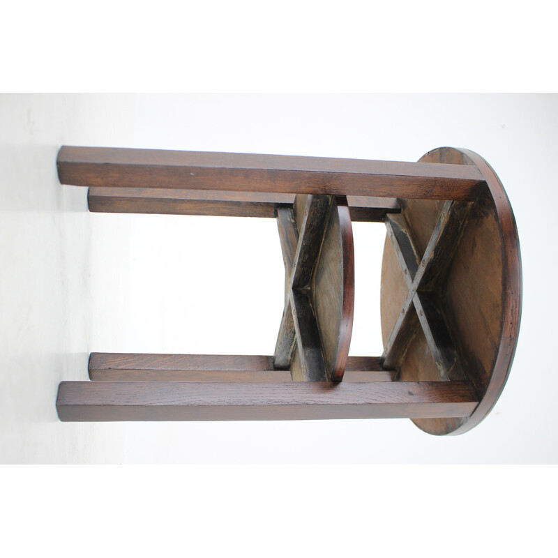 Mesa auxiliar vintage de madera de roble, Checoslovaquia Años 50