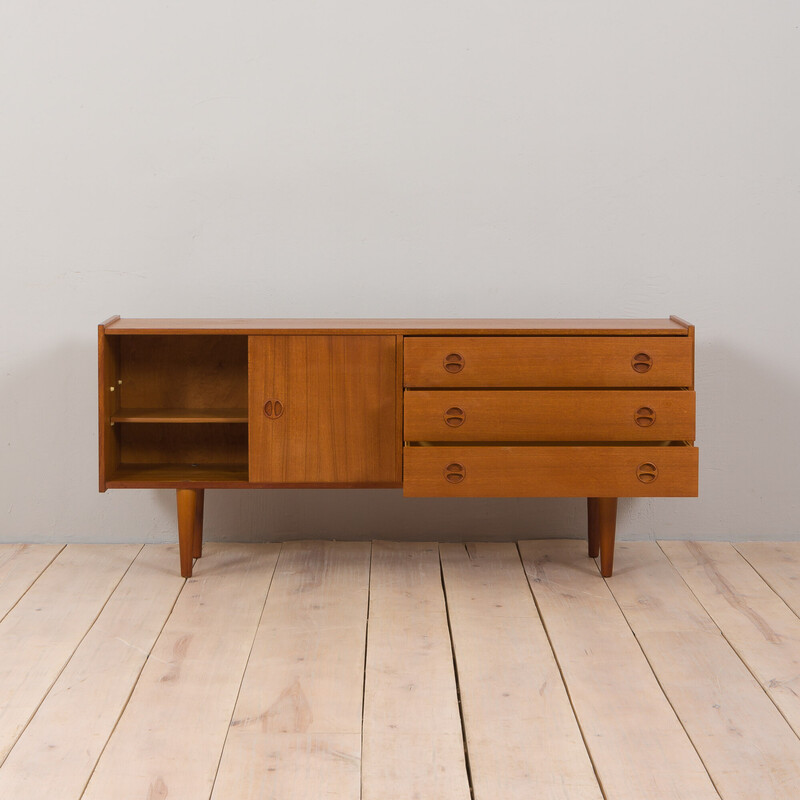 Credenza scandinava vintage con 3 cassetti e ante scorrevoli, anni '60