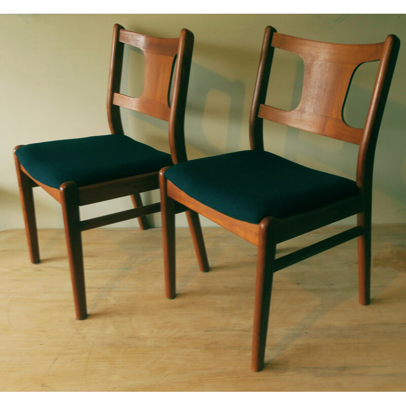 Pareja de sillas de comedor danesas vintage de teca y tela, años 60