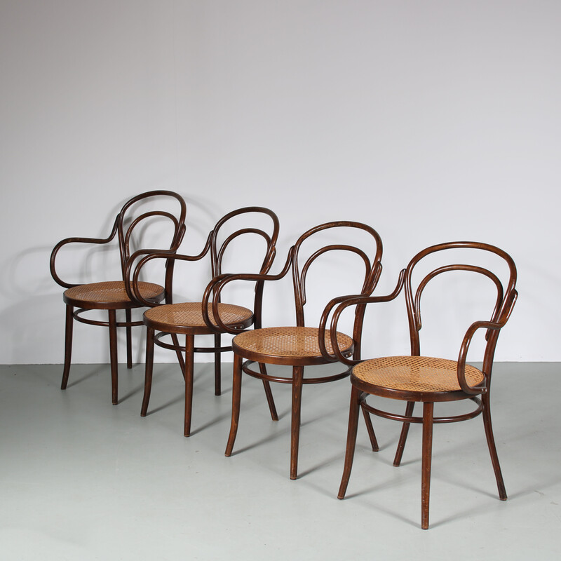 Set of 4 vintage "Charlie Chaplin" dining chairs with armrests by Thonet, Romania 1960