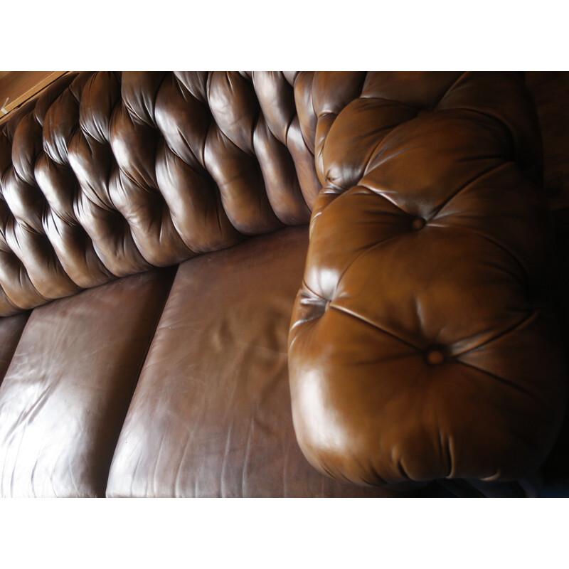 Vintage Chesterfield 3-Sitzer Sofa aus kastanienfarbenem Leder