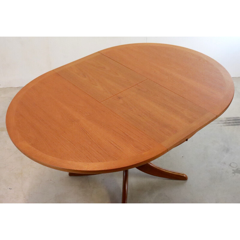 Vintage ronde tafel "Muker" van Nathan