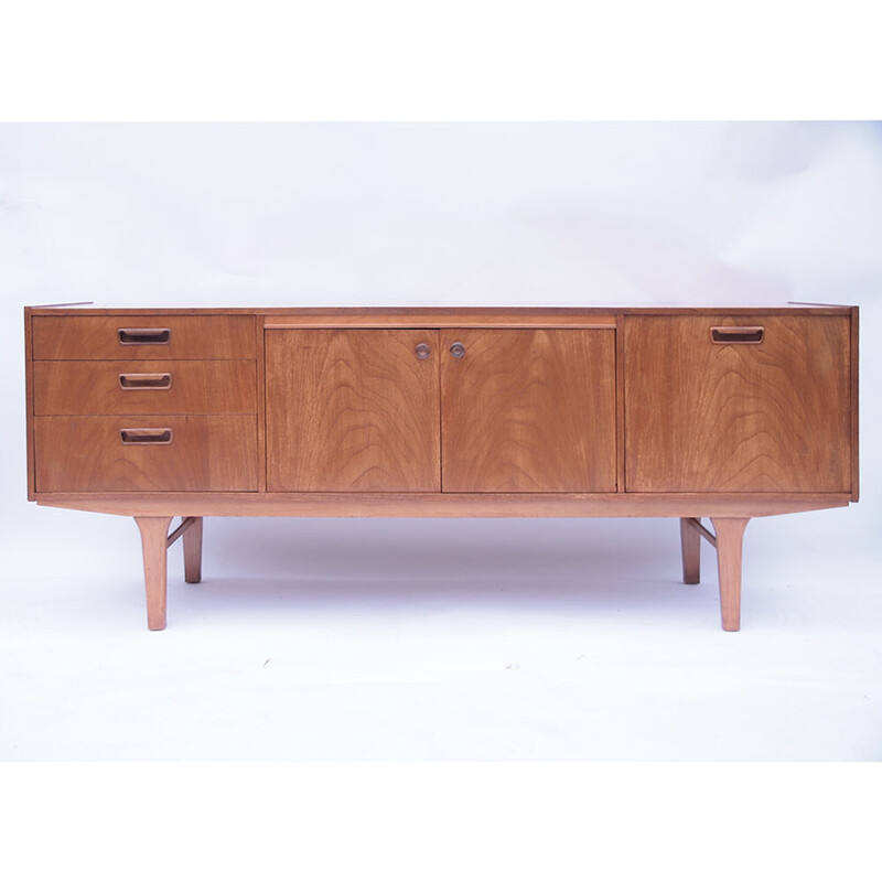 Credenza vintage scandinava con pomolo centrale, 1960