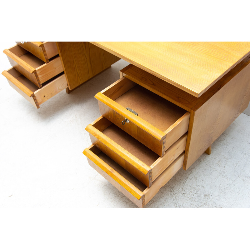 Mid century beukenhouten bureau, Tsjecho-Slowakije 1970