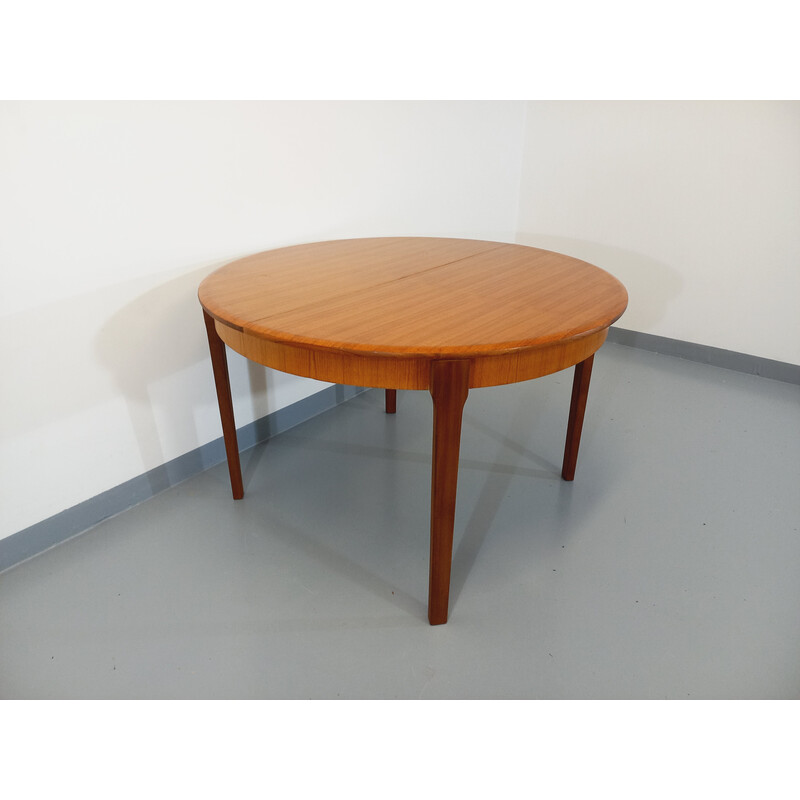 Scandinavian vintage round table in teak with extension, 1950-1960