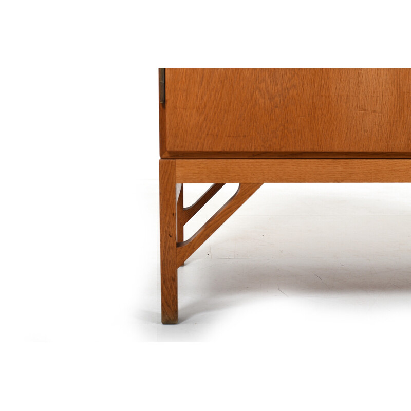 Vintage chest of drawers in oakwood by Børge Mogensen for Fdb Møbler, 1960s