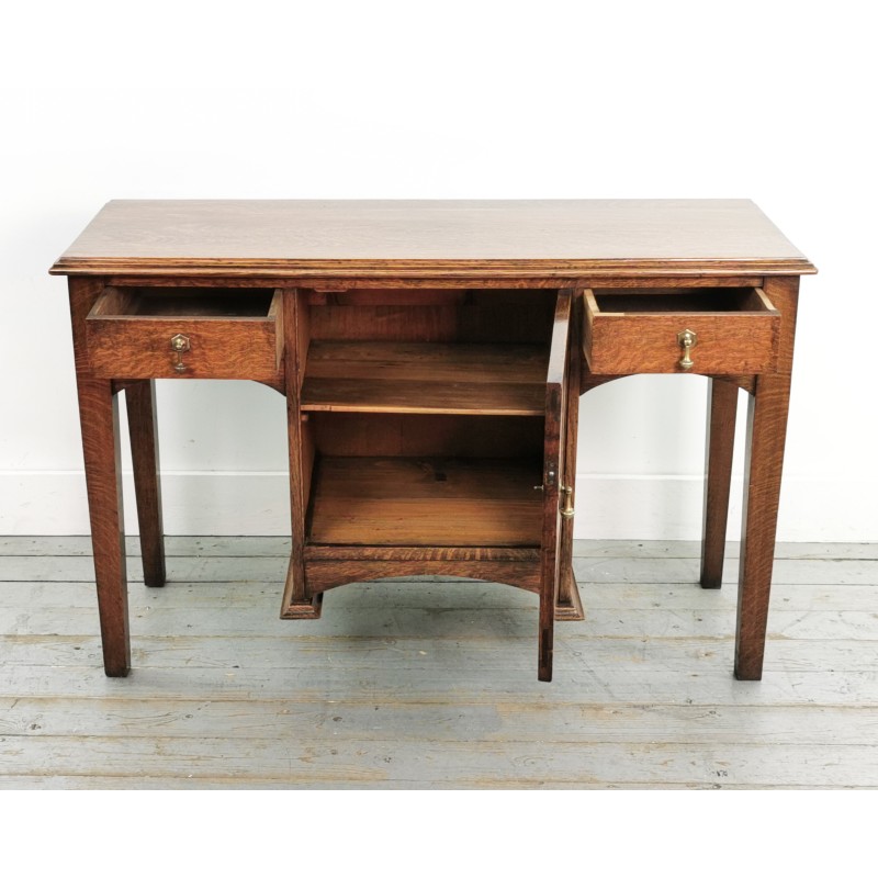 Vintage Arts and Crafts oakwood console table