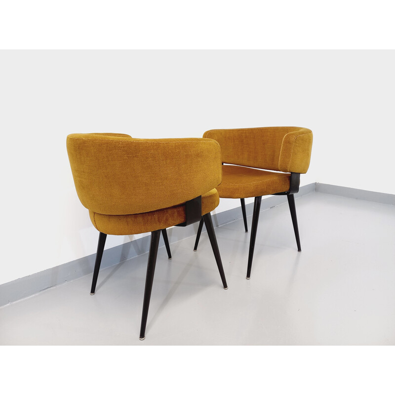 Par de poltronas italianas vintage em veludo e metal preto, 1960