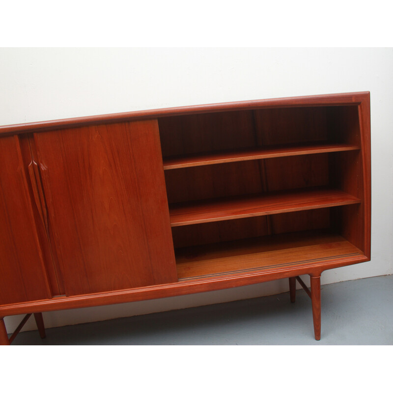 Vintage sidebaord in teak met schuifdeuren van Axel Christensen voor Aco Möbler, 1960