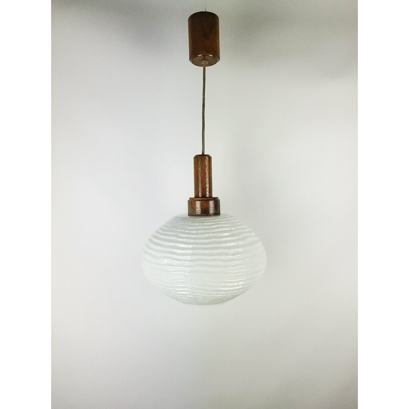 Lampada a sospensione vintage in legno e vetro, anni '70