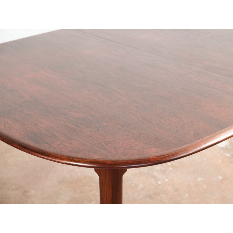 Danish oval table in rosewood - 1960s