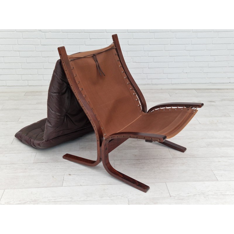 Vintage Norwegian "Siesta" leather and bentwood armchair by Ingmar Relling, 1960s