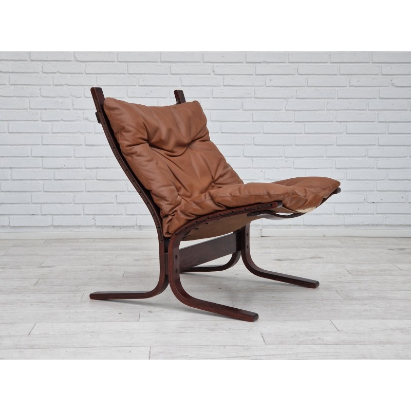 Vintage Norwegian "Siesta" leather and bentwood armchair by Ingmar Relling, 1960s